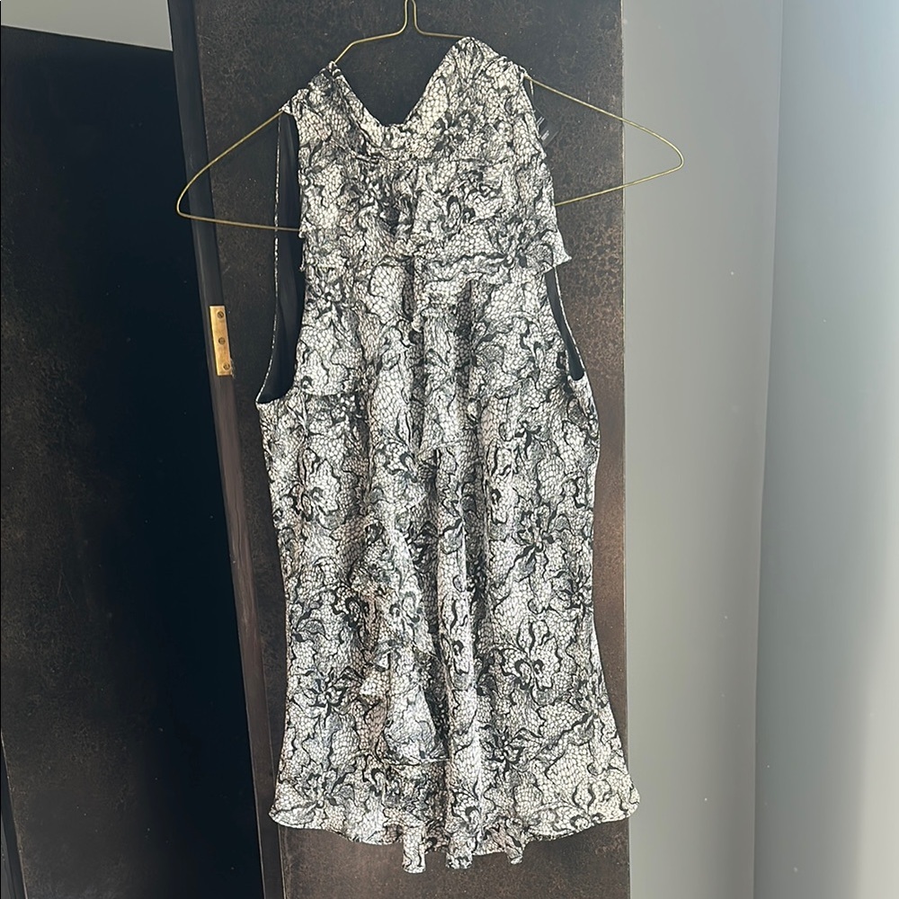Bisou Bisou Ruffled Patterned Top